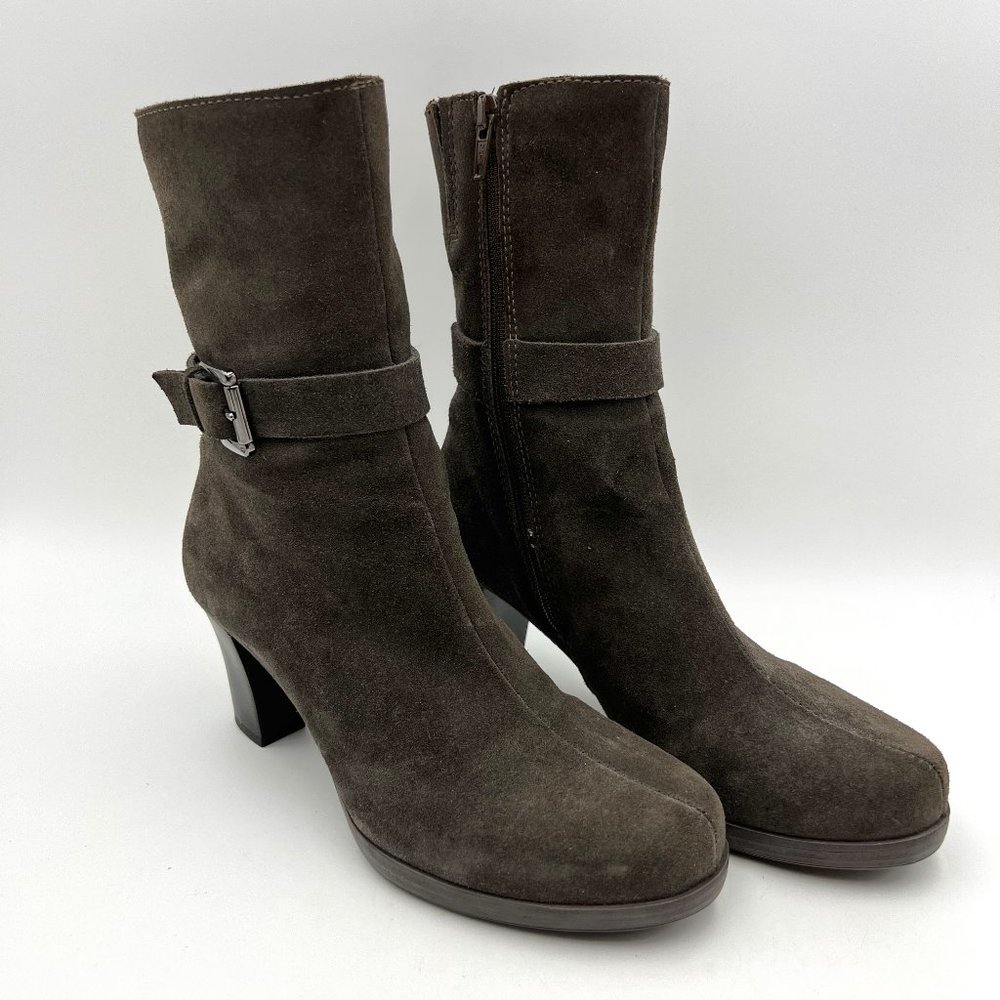 La Canadienne Brown Suede Calf Height Booties Size 6M‎